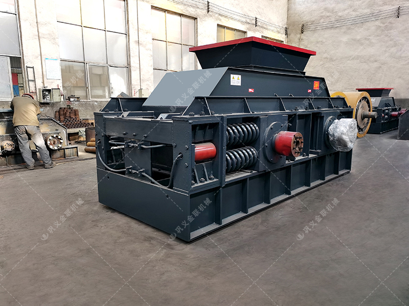 鵝卵石對輥破碎機介紹，為什么選擇金聯(lián)機械？